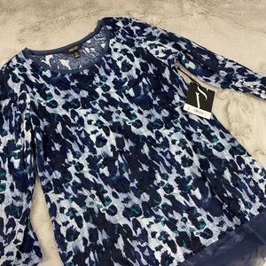 Vera Wang crinkle long sleeve top blue xs lightweight animal print
